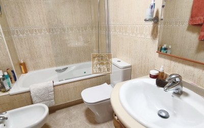 Lovely ground floor apartment with a large terrace.